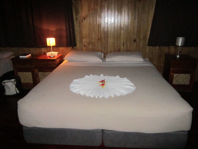 Ons fraai opgemaakt bed in het resort